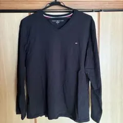 TOMMY HILFIGER ブラック Vネック シャツ M