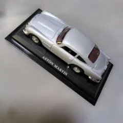 Aston Martin　1/43のサムネイル