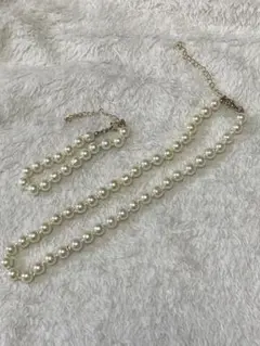 パール ネックレスとブレスレットセット
