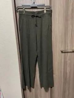 UNIQLO ウォッシャブルリブニットパンツ　ダークグリーン