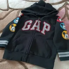 babyGAP　100サイズ　裏起毛パーカー