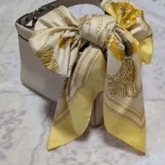 クラシックイエロースカーフ