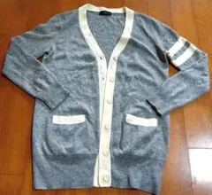 INED100%カシミヤ　グレー Vネック カーディガントップス　アンサンブル