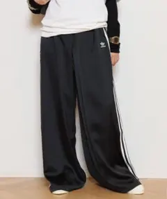 【ADIDAS/アディダス】SATIN WIDE LEG TRACK パンツ