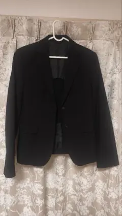 外観美品　レディーススーツ　ジャケットのみ