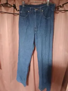 意外とレアLEVISリーバイス　ストレートレーヨンデニムシリーズ 濃いめ