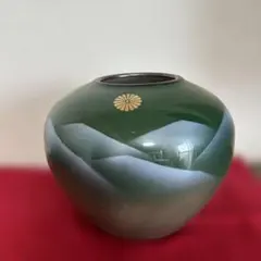 九谷焼　連山 菊紋入り 花瓶 陶器製 フラワーベース　　インテリア小物のサムネイル