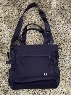 フレッドペリー FREDPERRY トートバッグ ショルダーストラップ付2wayのサムネイル
