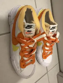 NIKE sacai オレンジ ホワイト スニーカー
