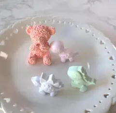 クマさんと恐竜さんのアロマストーン4点セット｜何色が届くかはお楽しみ♪