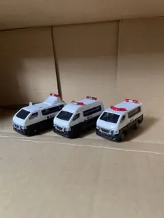 トミカ ダンディ ニッサンキャラバンパトロールカー 001 - メルカリ