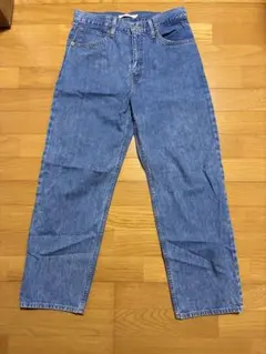 Levi Strauss & Co. ライトブルーデニムジーンズのサムネイル