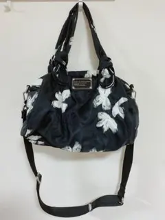 マークバイマークジェイコブス　キルティングナイロンバッグ　黒　2way