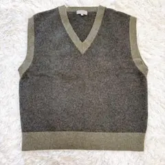 美品2024マーガレットハウエル メリノカシミヤニット ベスト 黒 5万円 美品2024マーガレットハウエル メリノカシミヤニット ベスト 黒 5万円