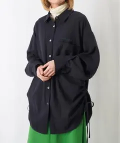 美品 LADY LUCK LUCA シャツ シャーリング ブラウス ネイビー