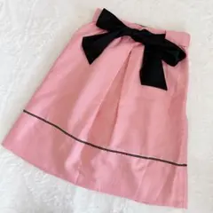 美品 prideglide プライドグライド リボンフレアスカート ピンク 36のサムネイル