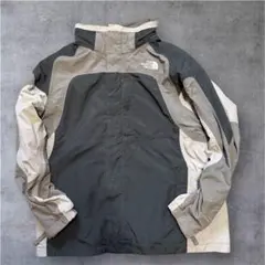 THE NORTH FACE ナイロンジャケット ブラック/グレー　冬服