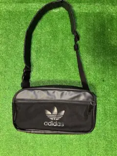 adidas Originals ショルダーバッグ ブラックのサムネイル