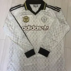 アディダスオリジナルス　長袖シャツ