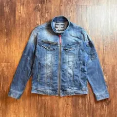 Item thumbnail for item 8a70e4b6-d1be-4520-8310-ec653945be0b