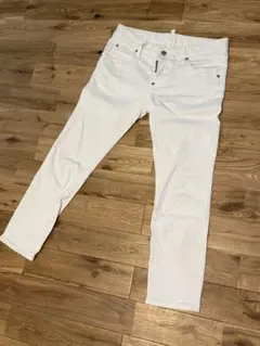 dsquared2　ディースクエアード　ホワイトデニムパンツ　スキニー