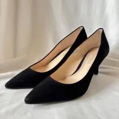 未使用級★ストロベリーフィールズ　スエードブラックパンプス　22.5cm黒