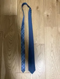 美品 BURBERRY ブルー系チェックネクタイ 7cm