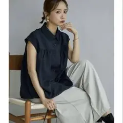 9【L】しまむら　田中里奈　mysa closet バルーンブラウス　紺のサムネイル