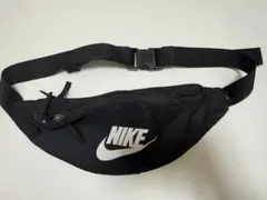 美品♪NIKE ユニセックス ウエストバッグ 黒