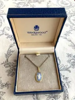 Wedgwood ラウンドブルーペンダント ネックレスゴールドチェーンお箱つき