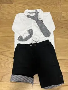 男の子 95センチフォーマルシャツとショートパンツ