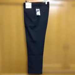 新品未使用　UNIQLO 感動スリムパンツ　大きいサイズ　XXL　ブラック