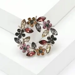 フラワーリース ブローチ 大人可愛い くすみカラー 上品　カジュアル　フォーマル