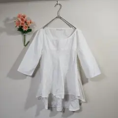 美品✨トップス【STEFANO MORTARI 】♥白☘️可愛い☺✨