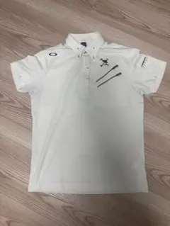 ホワイトポロシャツ ジッパーポケット付き