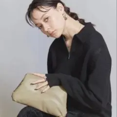LE VERNIS パフスクエアショルダーバッグのサムネイル