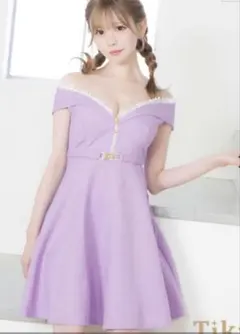 TIKA⭐︎新品タグ付き　バストジップ　フレアミニドレス