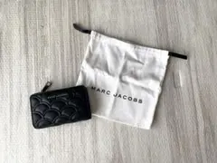 MARC JACOBS 二つ折り財布 キルティング ブラックのサムネイル