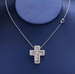 『即購入可能』 クロスネックレス　シルバー　ゴールド　大人気　大人かっこいい