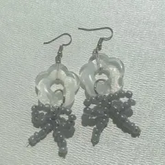 ハンドメイド 花デザイン ピアス