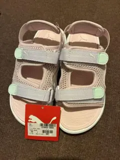 新品 PUMA プーマ サンダル 19cm ピンクのサムネイル