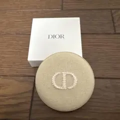 Dior ロゴ刺繍 円形ミラー