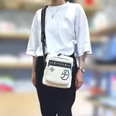 【新品本物】CASTELBAJAC　ショルダーバッグ/白 ￥20,900-のサムネイル
