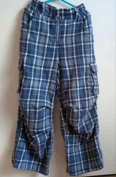 アルジー　男女兼用　カーゴパンツ チェック柄 １３０cm