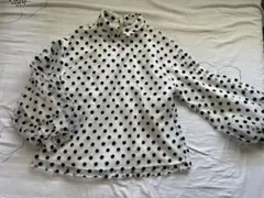 【限定価格！】水玉ドット　バルーン袖ブラウス