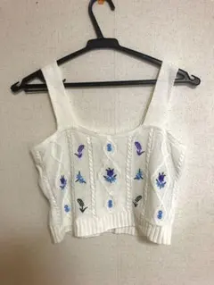 ベスト　ビスチェ