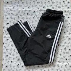 adidas 黒 シャカシャカパンツ 150 男児 ウインドブレーカー