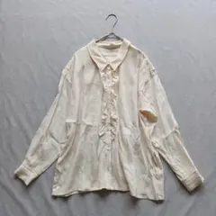 《美品★》INGEBORG　インゲボルグ　フリルシャツ　シルクのサムネイル