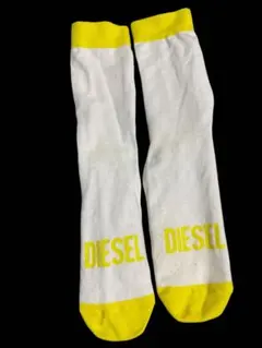最終 即決 DIESEL ディーゼル ロゴ入りソックス 靴下 ホワイト×イエロー