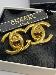 【正規品】CHANEL ヴィンテージ ココマーク ターンロック イヤリングのサムネイル